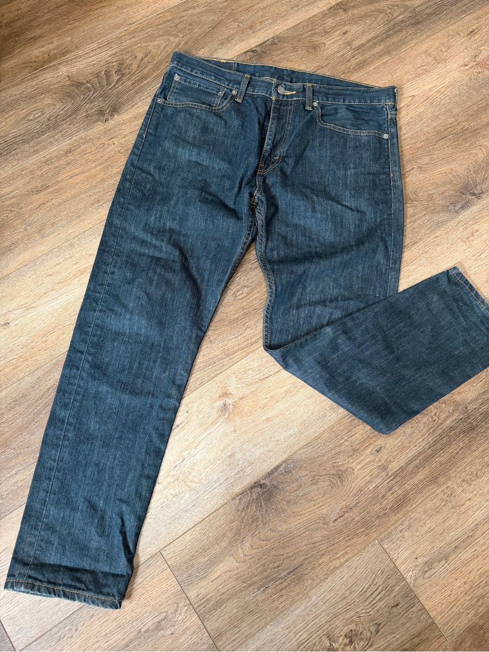 Men's Straight-Leg Jeans in Dark Indigo